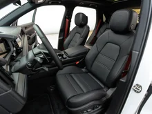 Porsche Cayenne E-Hybrid in CARRARAWEISSMETALLIC