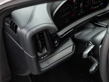 Porsche Cayenne E-Hybrid in CARRARAWEISSMETALLIC