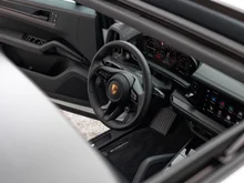 Porsche Cayenne E-Hybrid in CARRARAWEISSMETALLIC