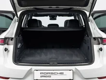 Porsche Cayenne E-Hybrid in CARRARAWEISSMETALLIC