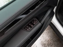 Porsche Cayenne E-Hybrid in CARRARAWEISSMETALLIC