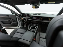 Porsche Cayenne E-Hybrid in CARRARAWEISSMETALLIC