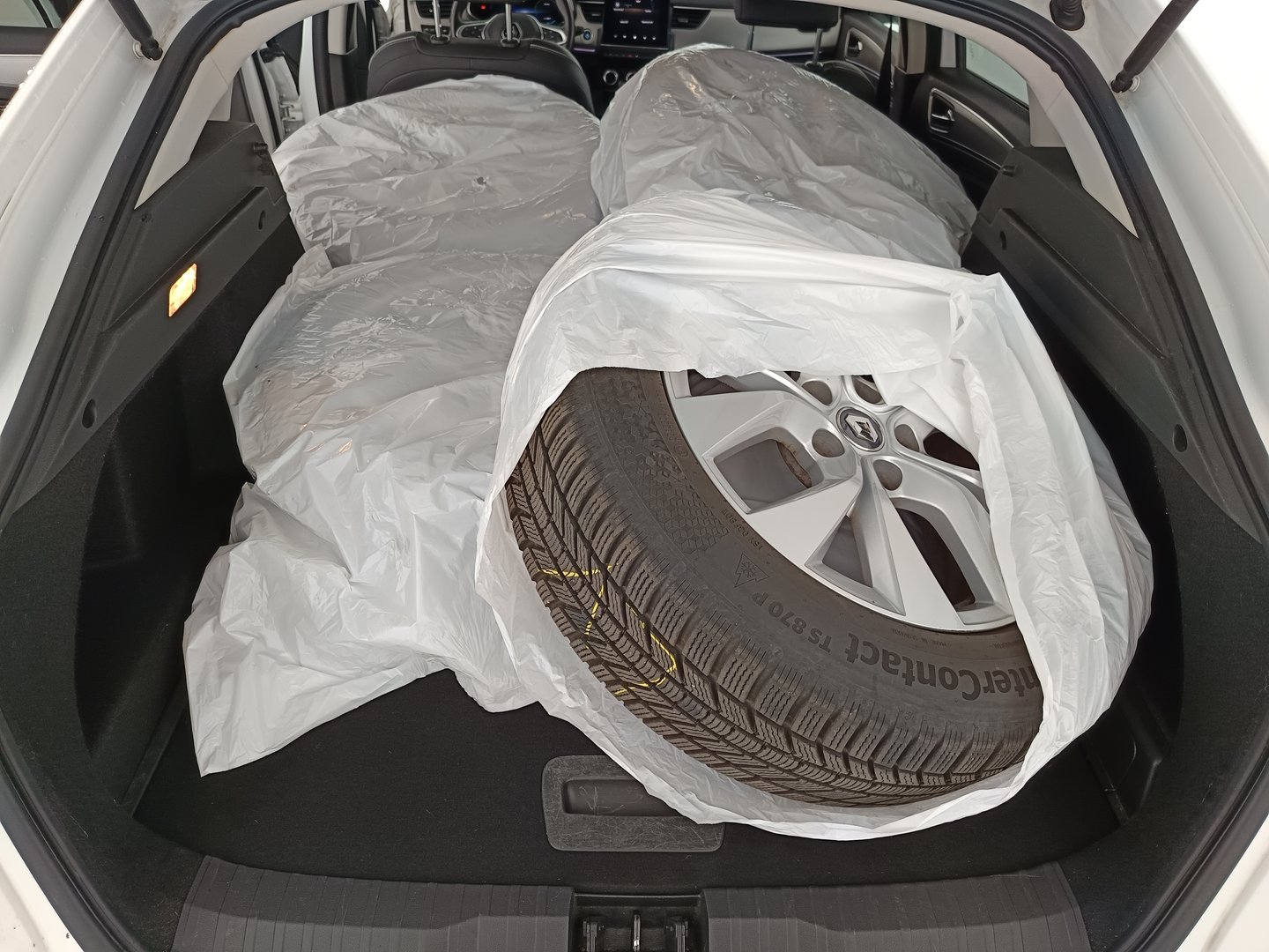 Renault Arkana E-Tech Hybrid 145 Intens Aut. | Bild 28 von 30
