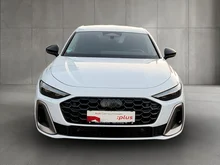 Audi A5 Limousine e-hybrid quattro 220 kW in GLETSCHERWEISS METALLIC