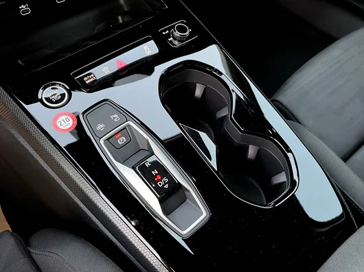 Bild eines Audi A5 Limousine e-hybrid quattro 220 kW