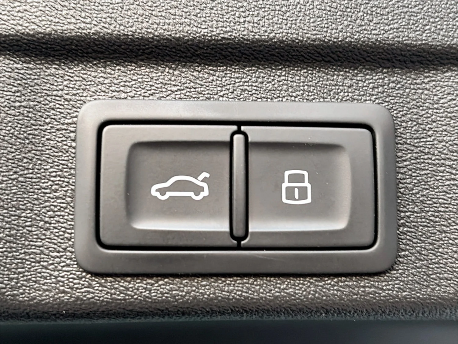 Bild eines Audi A5 Limousine e-hybrid quattro 220 kW