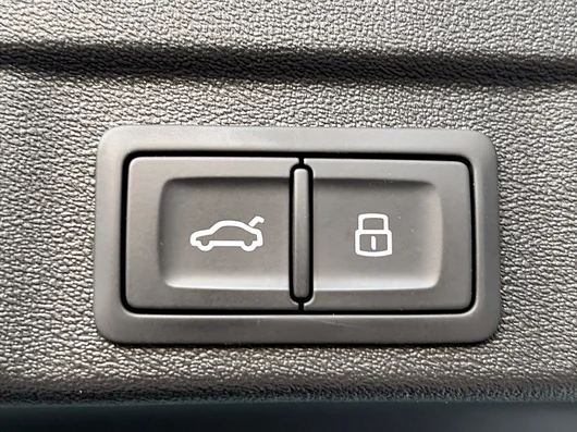 Bild eines Audi A5 Limousine e-hybrid quattro 220 kW