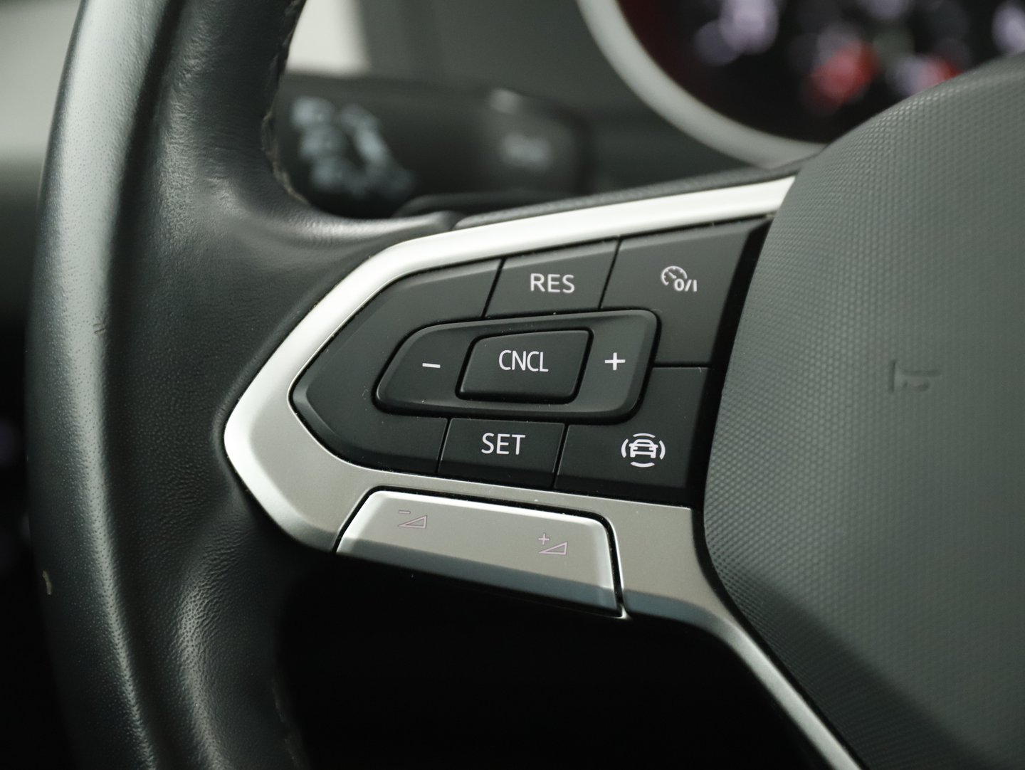 VW Passat Variant TDI DSG | Bild 12 von 22