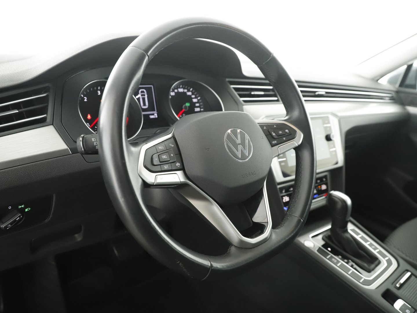 VW Passat Variant TDI DSG | Bild 10 von 22