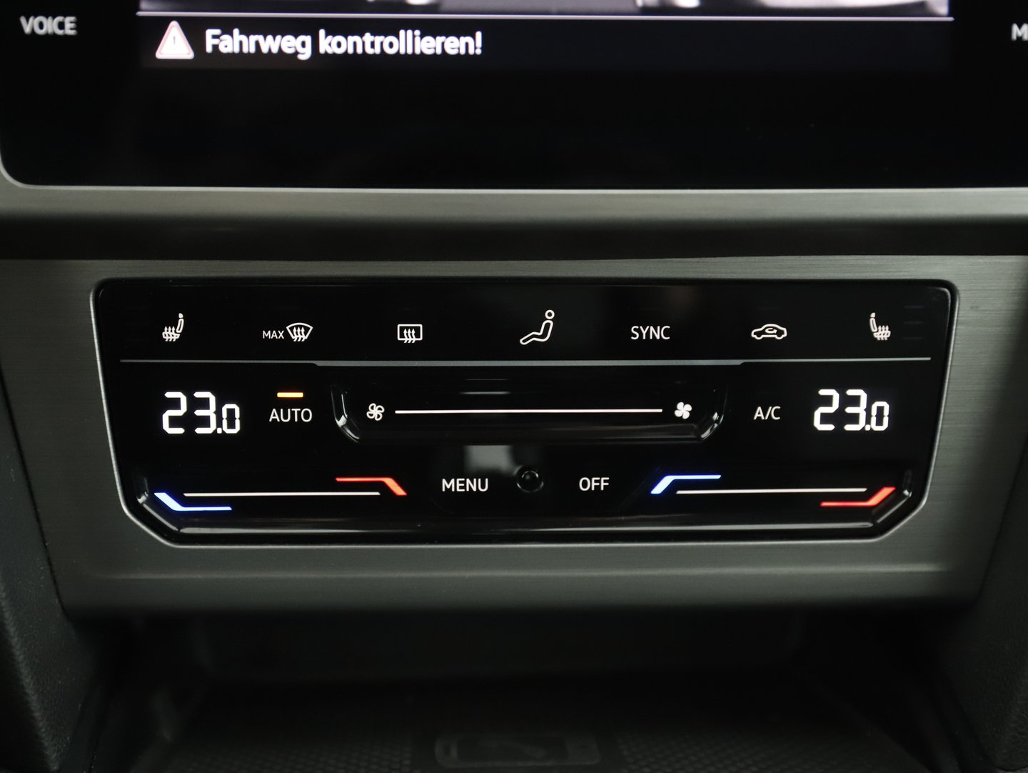 VW Passat Variant TDI DSG | Bild 17 von 22