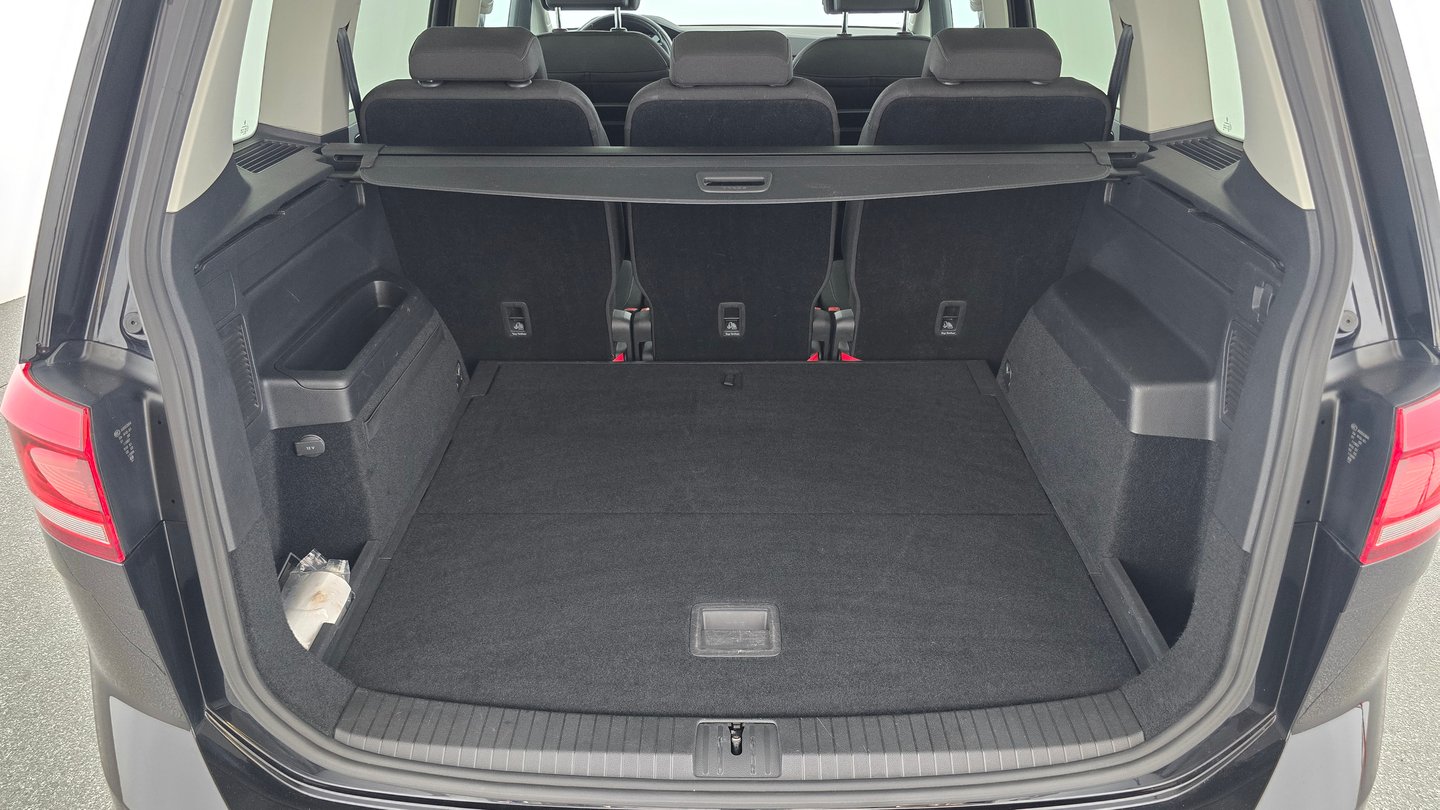 VW Touran Highline TDI SCR DSG 5-Sitzer | Bild 15 von 25