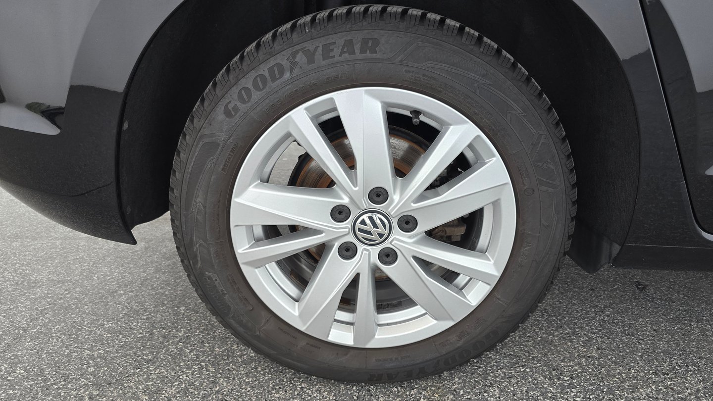 VW Touran Highline TDI SCR DSG 5-Sitzer | Bild 16 von 25