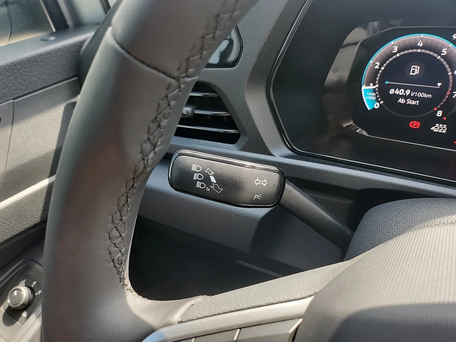 Bild eines Caddy Family TSI
