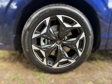 CUPRA Terramar e-HYBRID 204 PS DSG in Cosmos-Blau Metallic