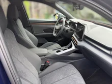 CUPRA Terramar e-HYBRID 204 PS DSG in Cosmos-Blau Metallic