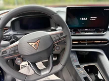 CUPRA Terramar e-HYBRID 204 PS DSG in Cosmos-Blau Metallic