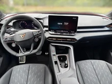 CUPRA Terramar e-HYBRID 204 PS DSG in Cosmos-Blau Metallic