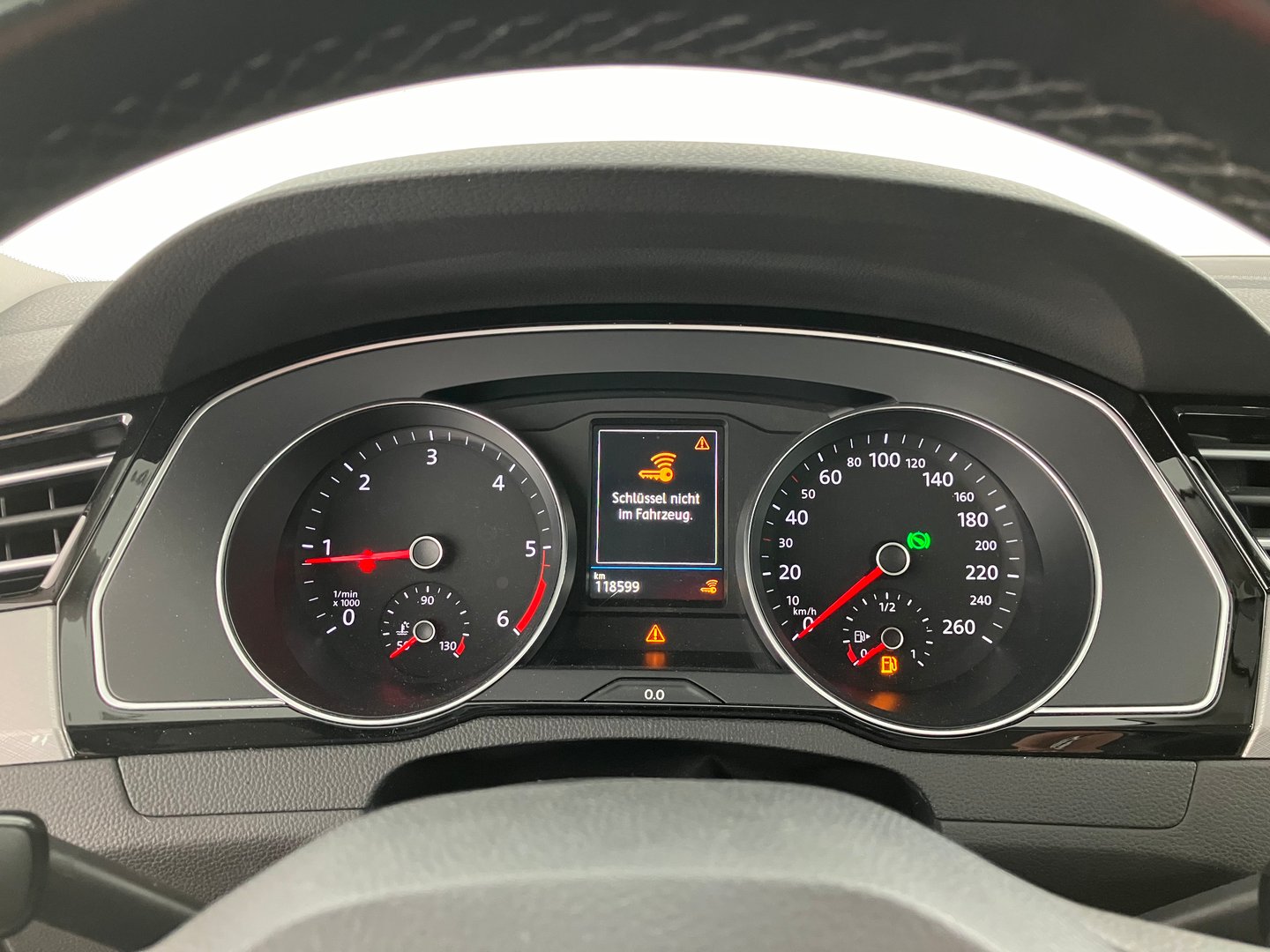 VW Passat Variant Business TDI DSG | Bild 7 von 17