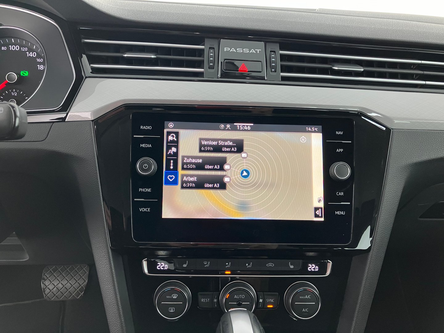 VW Passat Variant Business TDI DSG | Bild 8 von 17