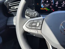 VW Tiguan Friends eTSI DSG in Grenadillschwarz Metallic