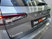 Škoda Superb Combi Selection TDI DSG in Graphit-Grau Metallic