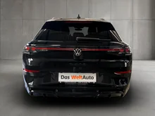 VW T-Roc R-Line eTSI DSG in Grenadillschwarz Metallic
