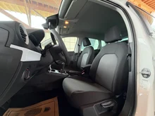 SEAT Arona Reference Edition 1.0 TSI in Candy-Weiß