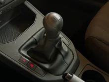 SEAT Arona Reference Edition 1.0 TSI in Candy-Weiß
