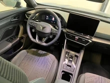 CUPRA Formentor TRIBE e-HYBRID 204 PS DSG in Mangan-Grün Matt