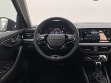 Škoda Kamiq Selection TSI DSG in Graphit-Grau Metallic