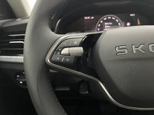 Škoda Kamiq Selection TSI DSG in Graphit-Grau Metallic