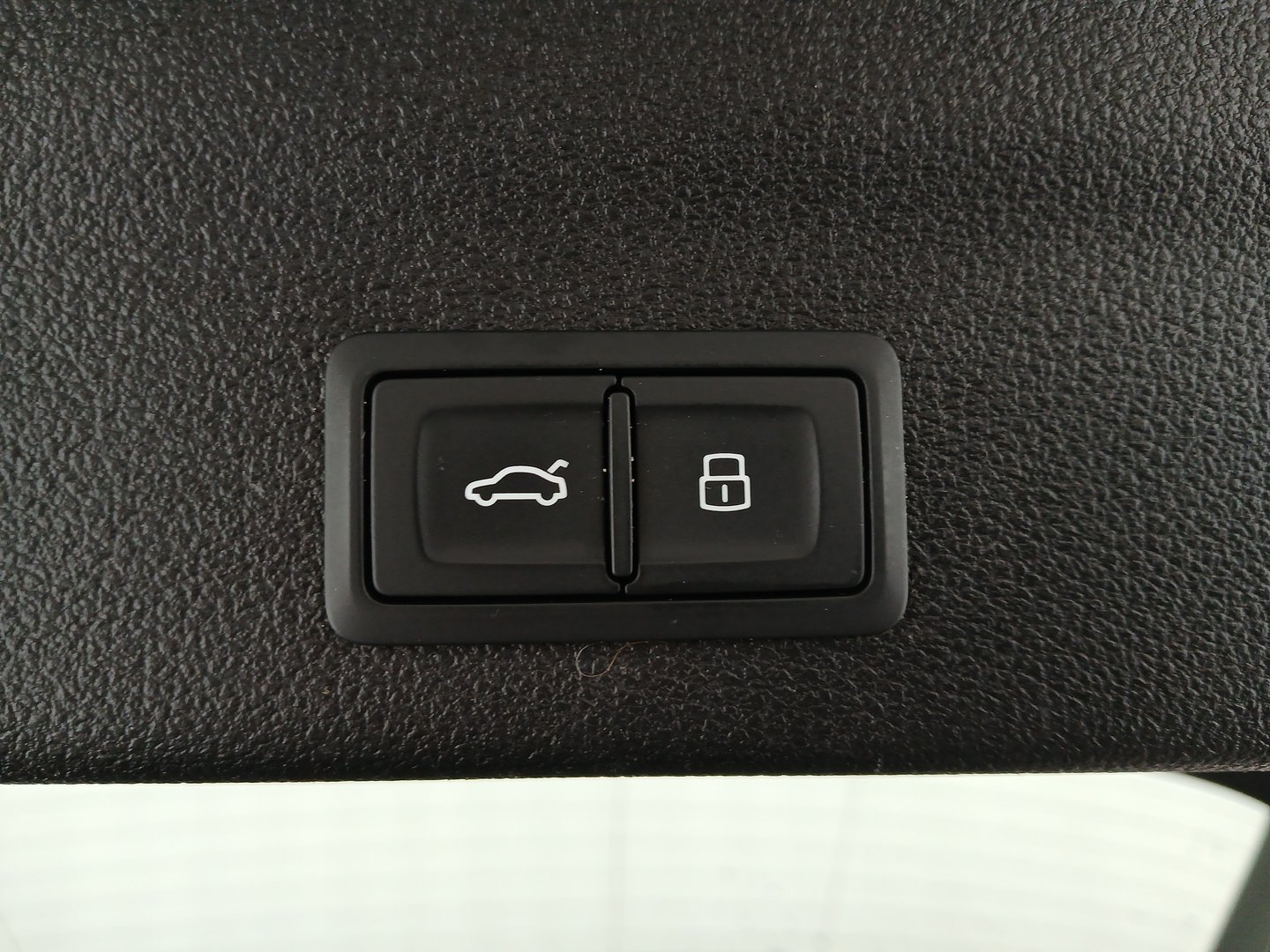 Audi A6 Avant 2.0 TDI ultra | Bild 30 von 33