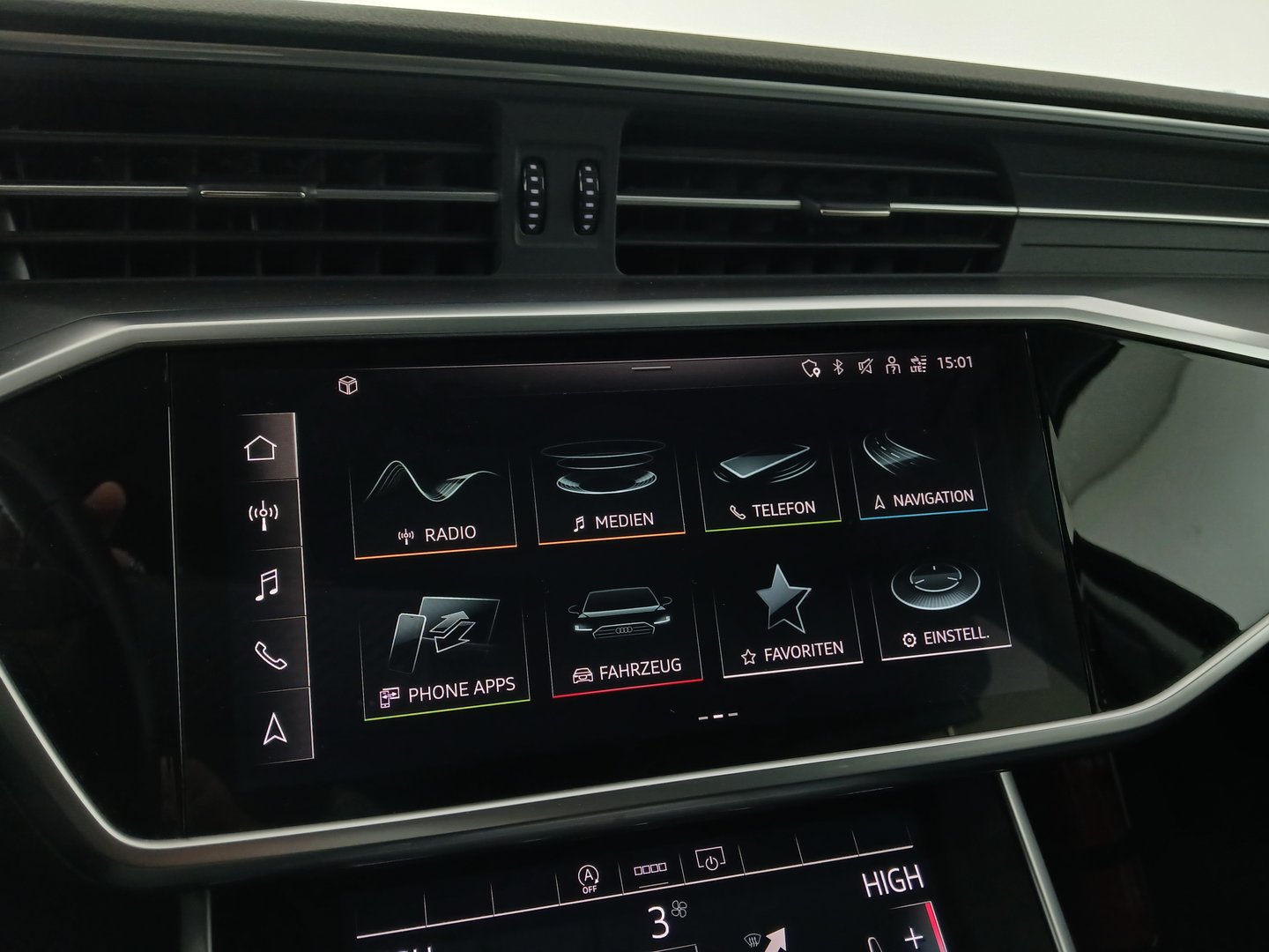 Audi A6 Avant 2.0 TDI ultra | Bild 27 von 33