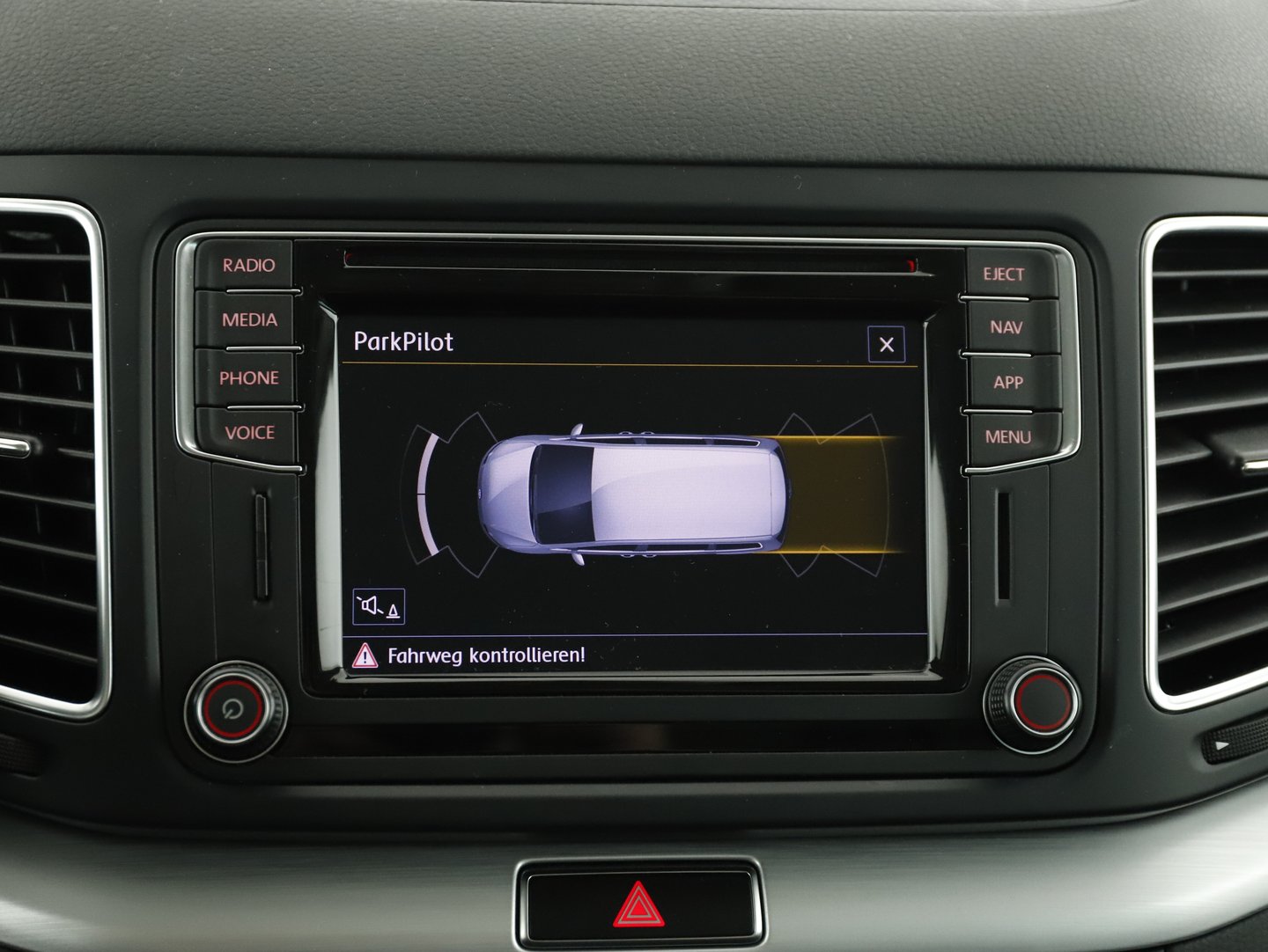 VW Sharan Business+ TSI DSG 7-Sitzer | Bild 8 von 15