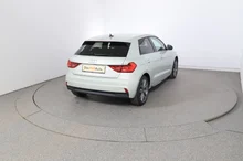 Thumbnail-Foto von Fahrzeug