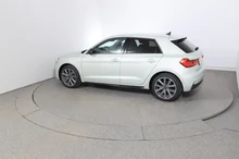 Thumbnail-Foto von Fahrzeug
