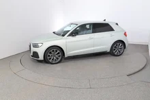 Thumbnail-Foto von Fahrzeug
