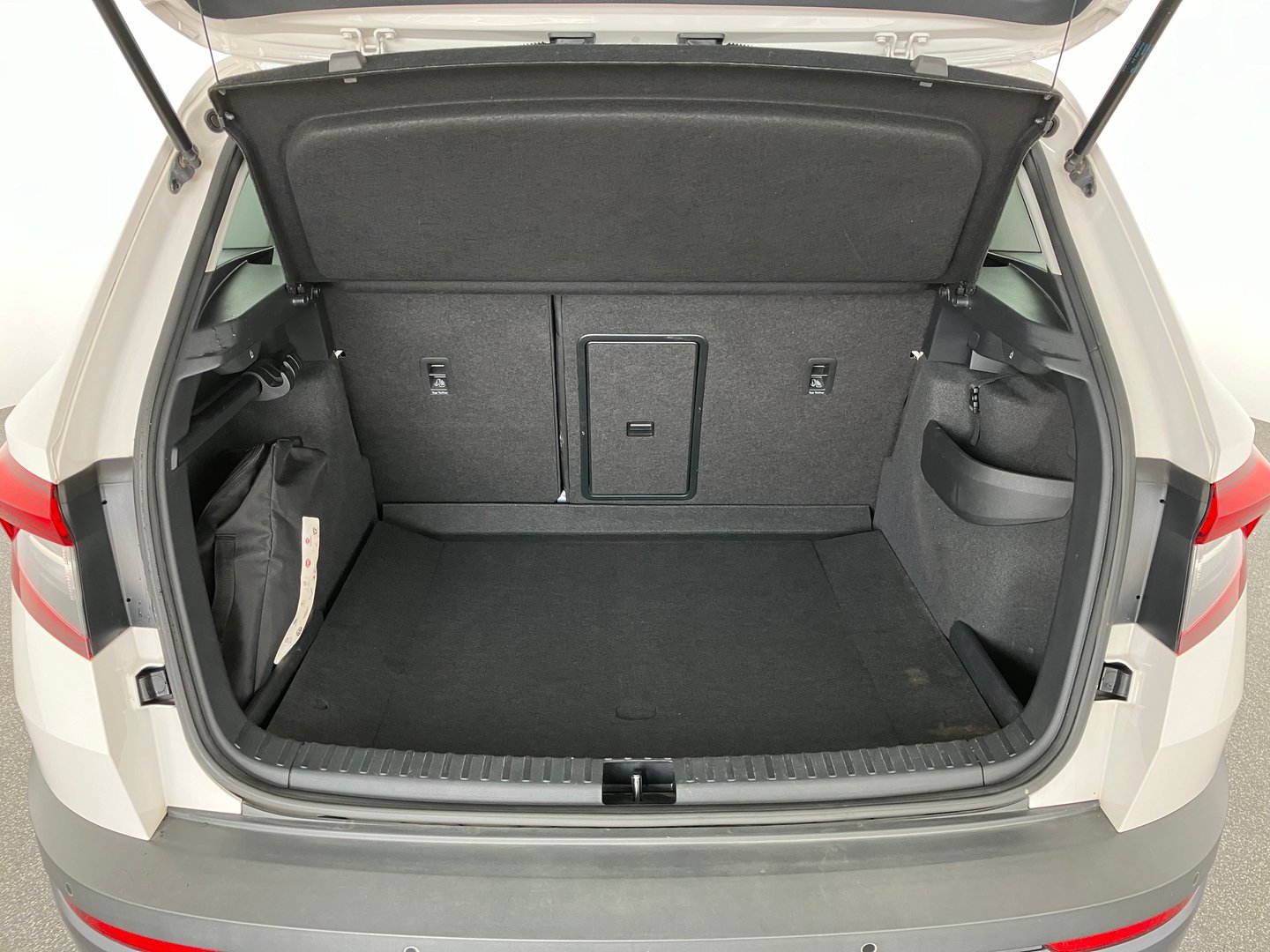 Škoda KAROQ 4x4 Ambition Limited TDI | Bild 13 von 15