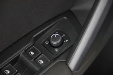 VW Tiguan Life TDI in URANOGRAU