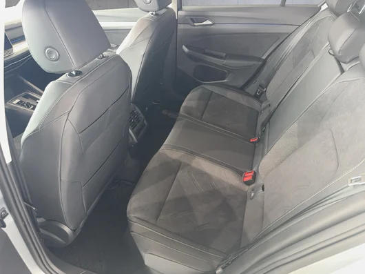 Bild eines VW Golf Rabbit mHEV DSG