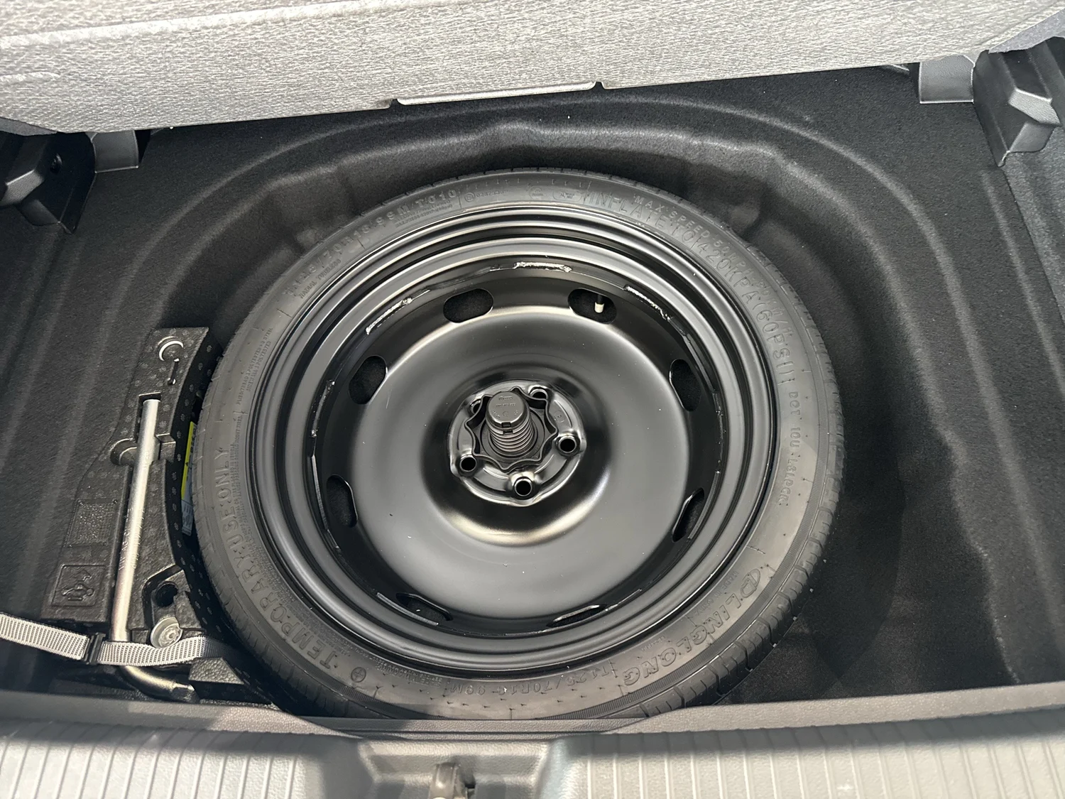 Bild eines VW Golf Rabbit mHEV DSG