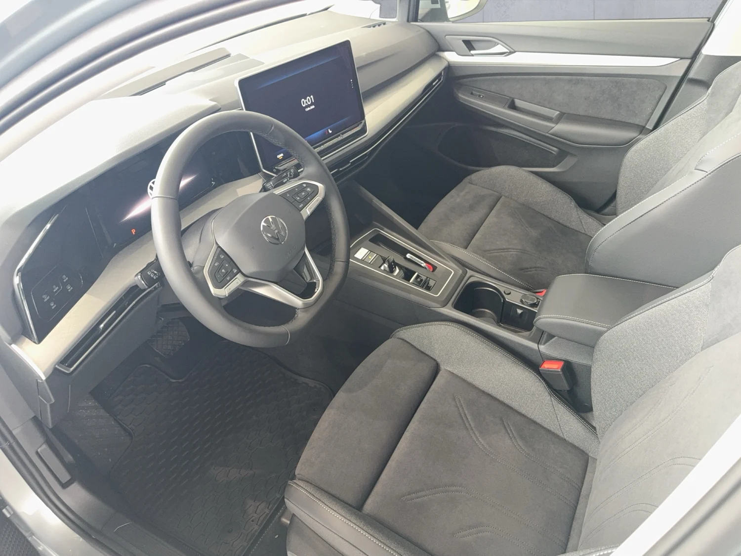 Bild eines VW Golf Rabbit mHEV DSG