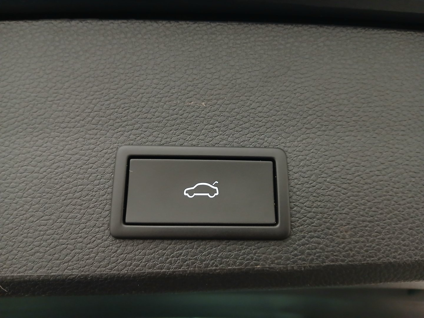 SEAT Ateca Xperience 2.0 TDI DSG 4Drive | Bild 29 von 31