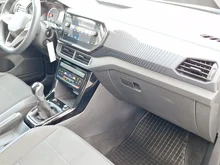 VW T-Cross Life TSI in Deep Black Perleffekt