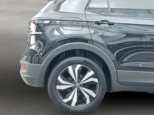 VW T-Cross Life TSI in Deep Black Perleffekt