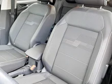 VW T-Cross Life TSI in Deep Black Perleffekt