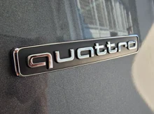Audi Q5 Sportback TDI quattro 150 kW in Daytonagrau Perleffekt