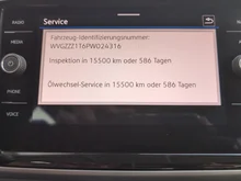 VW Touran Comfortline TDI SCR DSG in F9 Caribbean Blue Metallic
