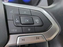 VW Touran Comfortline TDI SCR DSG in F9 Caribbean Blue Metallic