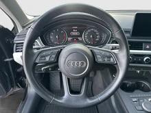 Audi A4 Limousine 2.0 TFSI ultra Sport in mythosschwarz met.
